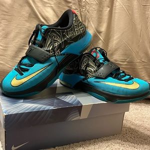 Size 14- Nike KD 7 N7 2015